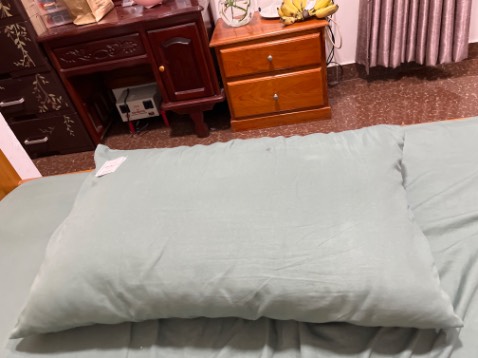 Gối êm, rất hài lòng với sản phẩm - giao hàng nhanh , đóng gói cẩn thận Gối êm, rất hài lòng với sản phẩm - giao hàng nhanh , đóng gói cẩn thận