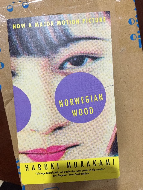Không thể hiểu nổi tại sao lại có thể gửi 1 quyển sách một cách thiếu tôn trọng như thế này. Đơn hàng viết có thể có bookcare nhưng nhận hàng thì để 1 quyển sách trống không trong hộp. Và bìa còn để bị rách! Sách quăn queo còn chấp nhận được chứ sách mà bị rách thì không thể chấp nhận được! Thiếu tôn trọng sách còn chưa nói đến tôn trọng khách hàng!
