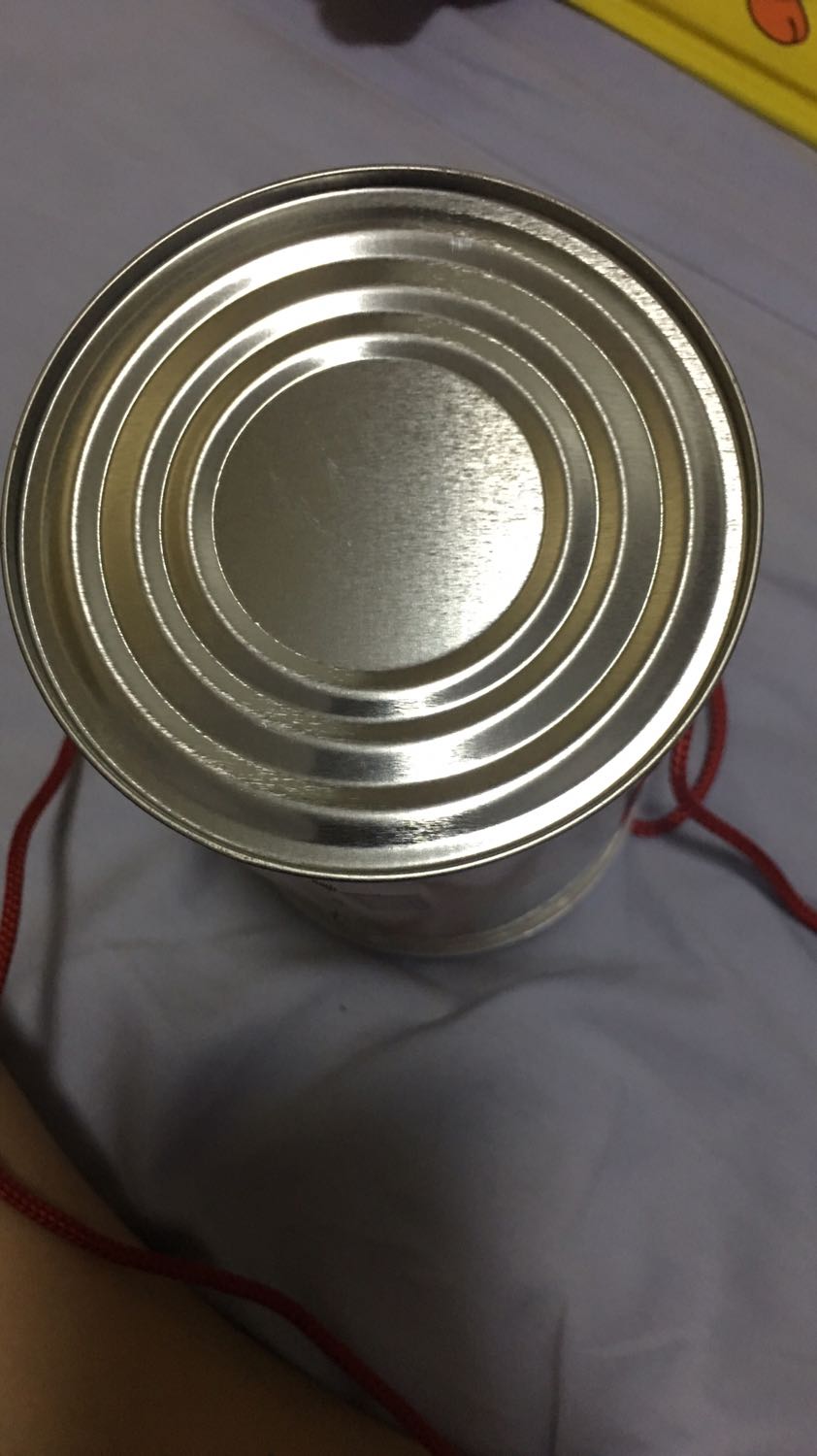 Sản phẩm giao không có hạn sử dụng,code check mã vạch dưới đáy lon cũng không.không nắm nguồn gốc sản phẩm có chất lượng an toàn,không thể sử dụng sản phẩm.