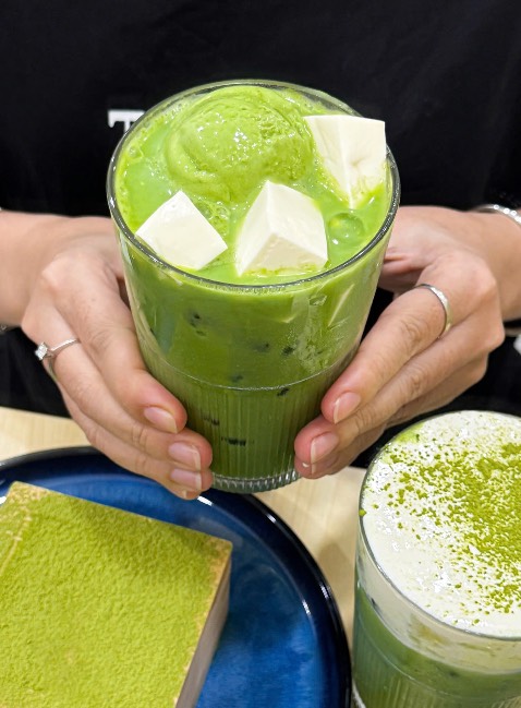 Cực kỳ hài lòng
Sản phẩm có chất lượng đúng như mô tả, đóng gói chắc chắn, rất đáng tiền, giao hàng nhanh. 
P/s: Không có thời gian chụp hình nên mình lấy đỡ hình trên mạng up