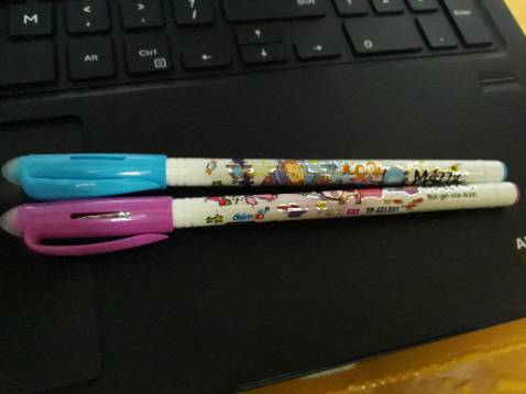 Sài ổn nha mng. Bút đẹp gọn nhẹ, bôi mực thì cug khá ổn áp 😀😀😀