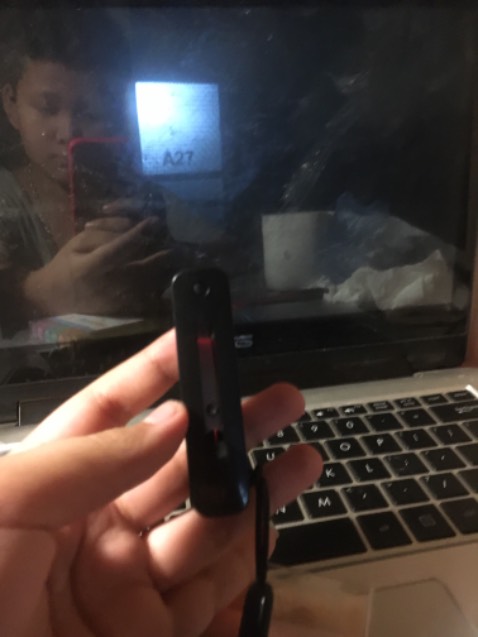 Lưỡi kéo sắc ko quá dài. Gấp rất gọn. Ok