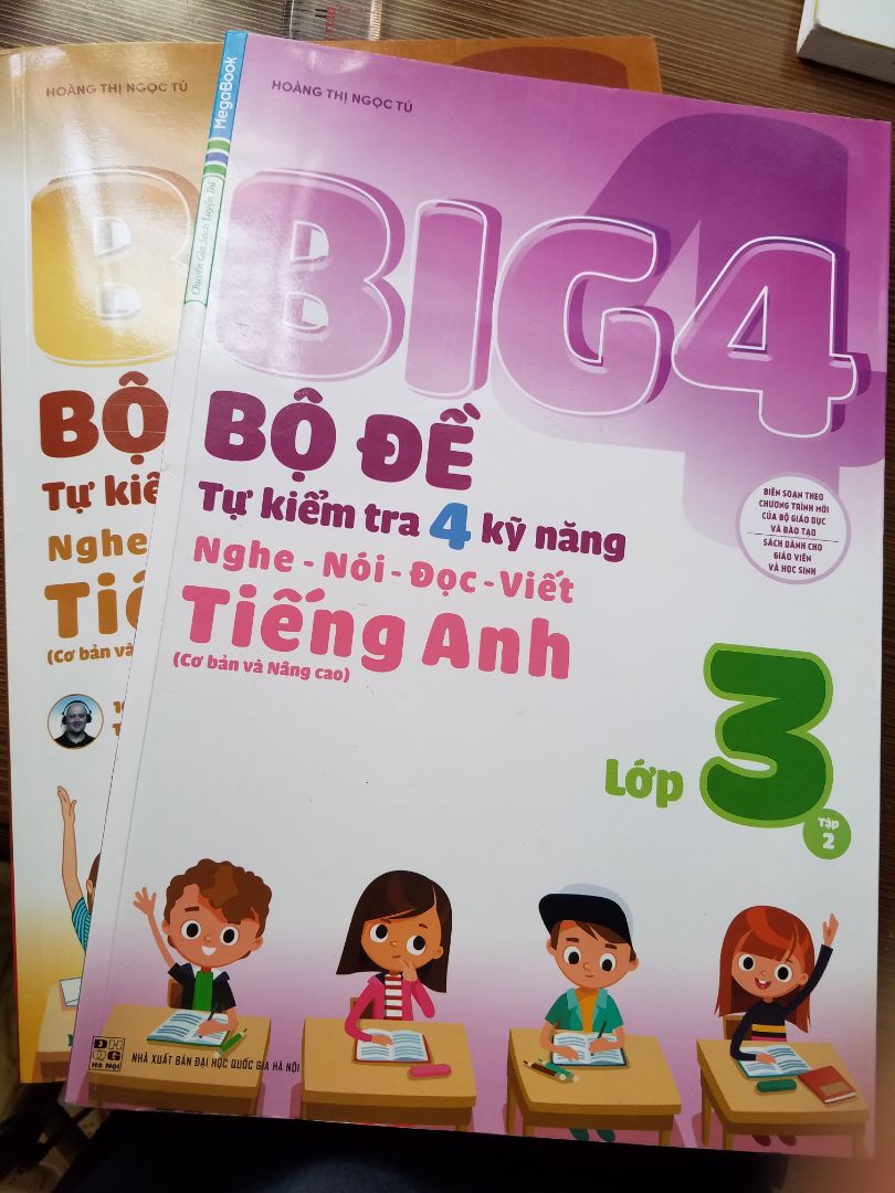 Đơn hàng này Tiki giao siêu nhanh. Dù 1 cuốn bị lỗi khi tải file Audio nhưng dịch vụ chăm sóc khách hàng rất tốt. Ủng hộ Tiki.