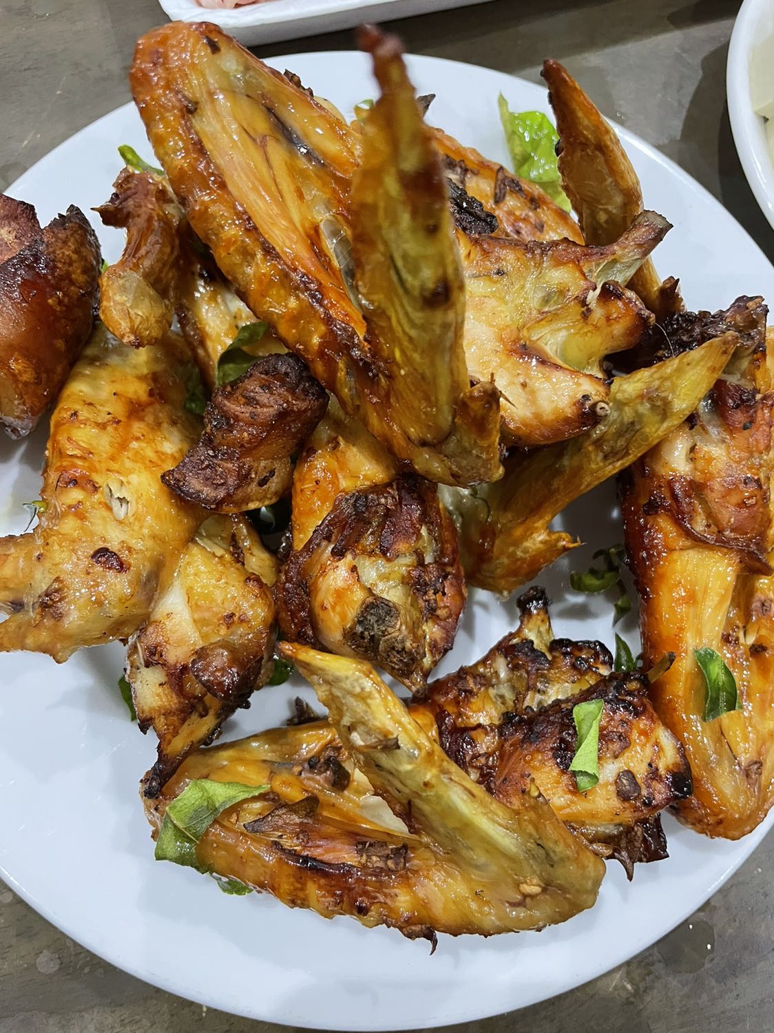 Tôi đã dành thời gian nghiên cứu rất nhiều về nồi chiên ko dầu và thật may mắn khi đã chọn lựa Tefal. Nồi chiên sang xịn, thức ăn ngon, dễ dàng vệ sinh, nói chung là điểm 10 cho chất lượng. Tôi đã giới thiệu cho bạn tôi mua thêm 2 cái nồi này nữa và họ rất thích. Mặc dù dịch nhưng Tiki giao hàng rất nhanh. Xin cám ơn!