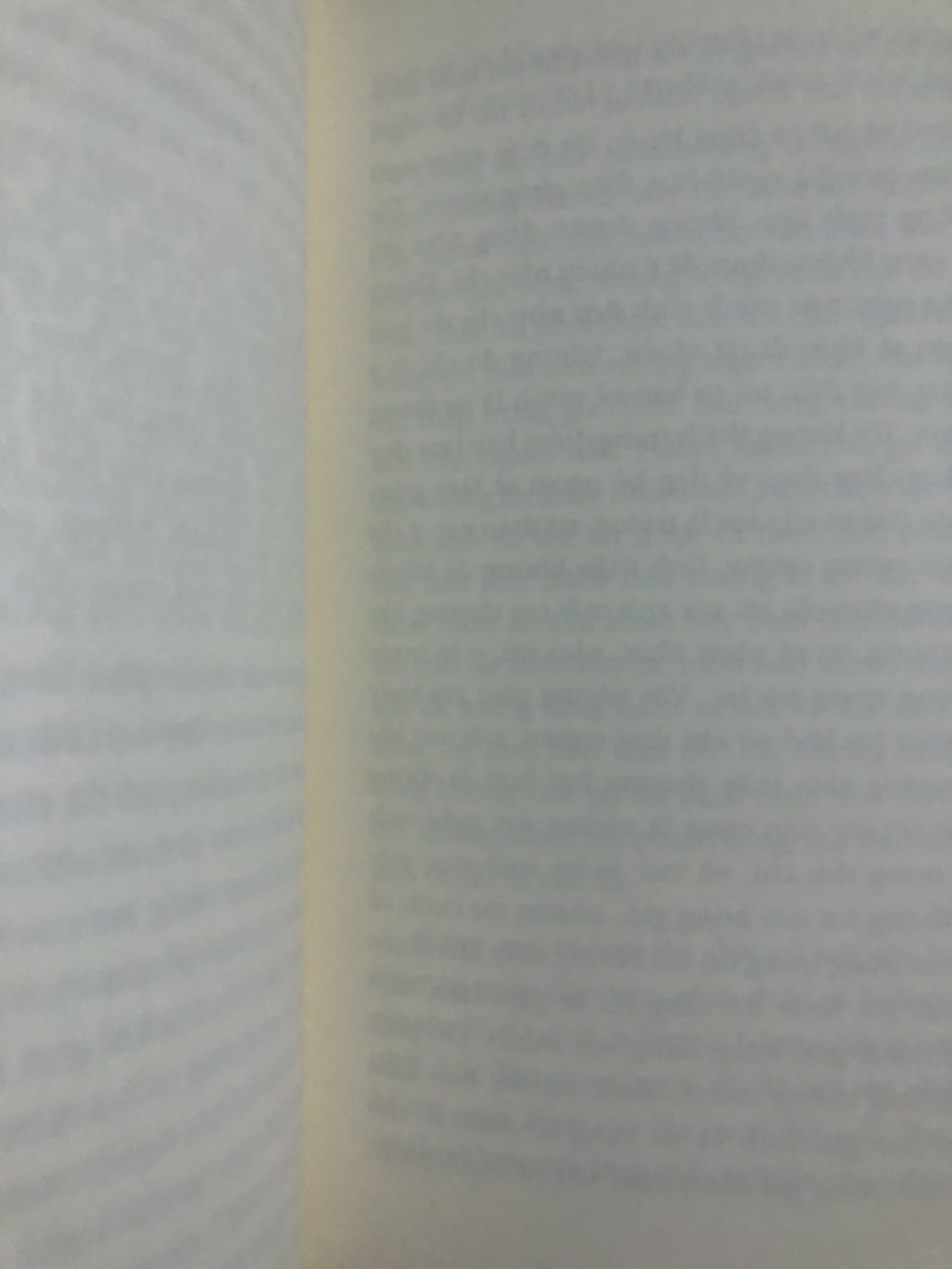 Sách rất nhiều lỗi như in chữ lỗi và thiếu rất nhiều trang sách. Nhắn lên hỗ trợ hoàn trả thì đòi phải có item mã giao hàng video khi mở hàng . Tại mình bận nên nhờ người nhà nhận giùm với lại khi mình đọc mình mới thấy sách giao nt. Thế là tốn tiền mà còn chịu thiệt