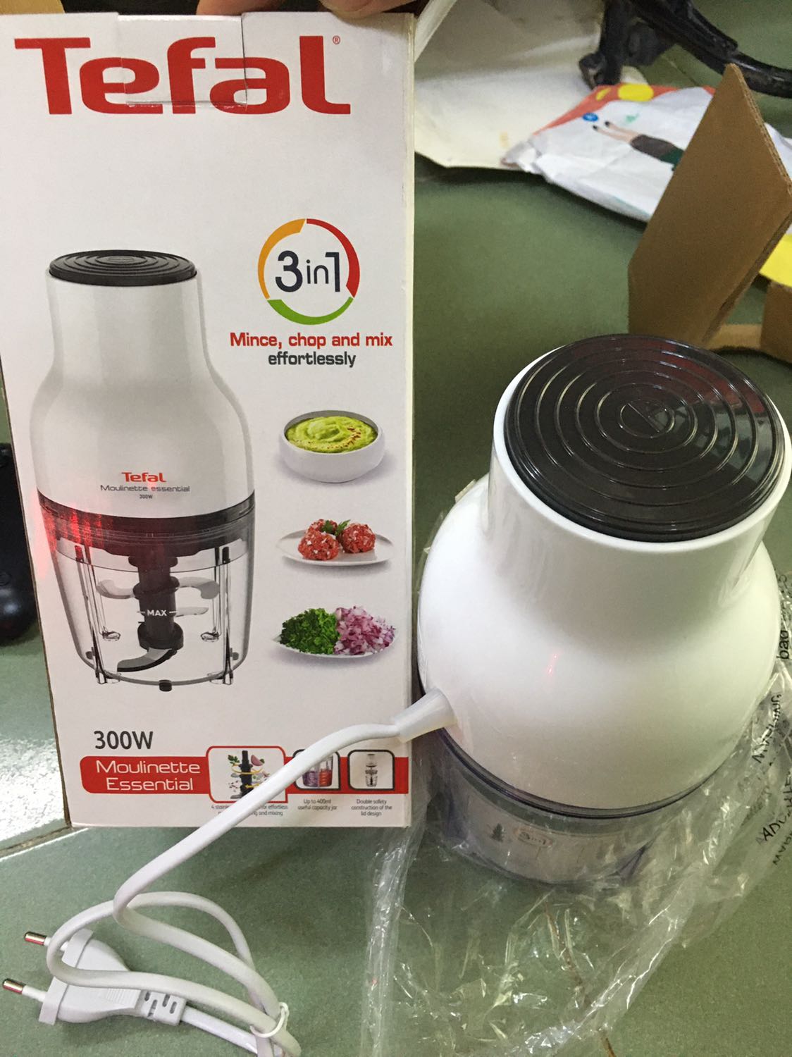 Mua dc giá tốt còn dc tặng quá trời quà, em hơi mạnh tay nên dư 1 máy xay, ai cần nhắn em zalo/call: O96854O779, tại sg nha các b, giá pass siêu hời luôn nhé