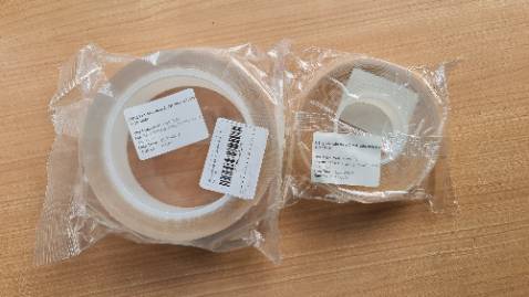 Mua 2 cuộn to 3m, hàng nhận được đúng 2 cuộn, nhưng 1 to 1 to, vẫn ghi 3m mới tài. 1 cuộn bản rộng 3cm, 1 cuộn bản rộng 1.5cm. Loại 1.5cm chỉ có hơn 30k thôi. Không hiểu đóng gói hàng kiểu gì, chẳng có kiểm tra gì cả. Nhà thì bận việc tang cần đồ mà bực mình.