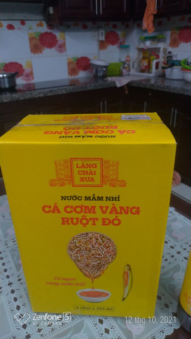 Giao đúng hẹn, đóng gói kỹ, đẹp. Chưa dùng nên chưa đánh giá được chất lượng.
NSX nên cải tiến nhãn với chất liệu tốt hơn sẽ làm tăng giá trị sản phẩm hơn.
Ủng hộ sản phẩm.