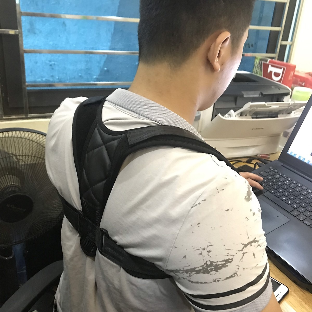 Mình tìm hiểu rất kỹ trên mạng nên mới tin tưởng hoàn toàn đai chống gù lưng
CHÍNH hãng miDoctor
Phải nói từ chất liệu đến kiểu dáng và công dụng thì khỏi phải nói 
vì đai miDoctor đã được khẳng định trên thị trường 15 năm nay
nên mình khá là yên tâm
mình còn mua thêm đai chống gù chuyên biệt riêng cho trẻ em của miDoctor nưa
rất là hài lòng luôn
giao hàng nhanh, người giao hàng thân thiện
sẽ mua thêm nhiều sản phẩm của midoctor nữa ạ
Đai Chống Gù Lưng miDoctor - Hàng chính hãng