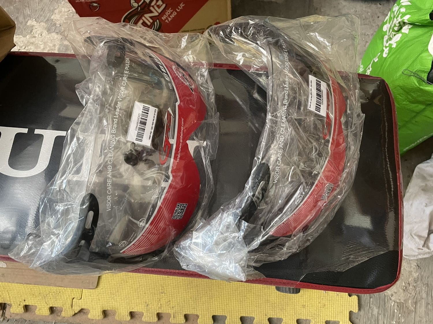 Hàng ổn, nhưng nhìn thùng hàng mà xót xa, bên giao hàng nó đạp nó chọi nó nhồi nó nhét mà móp nát cái hộp ngoài luôn, câm phẩn