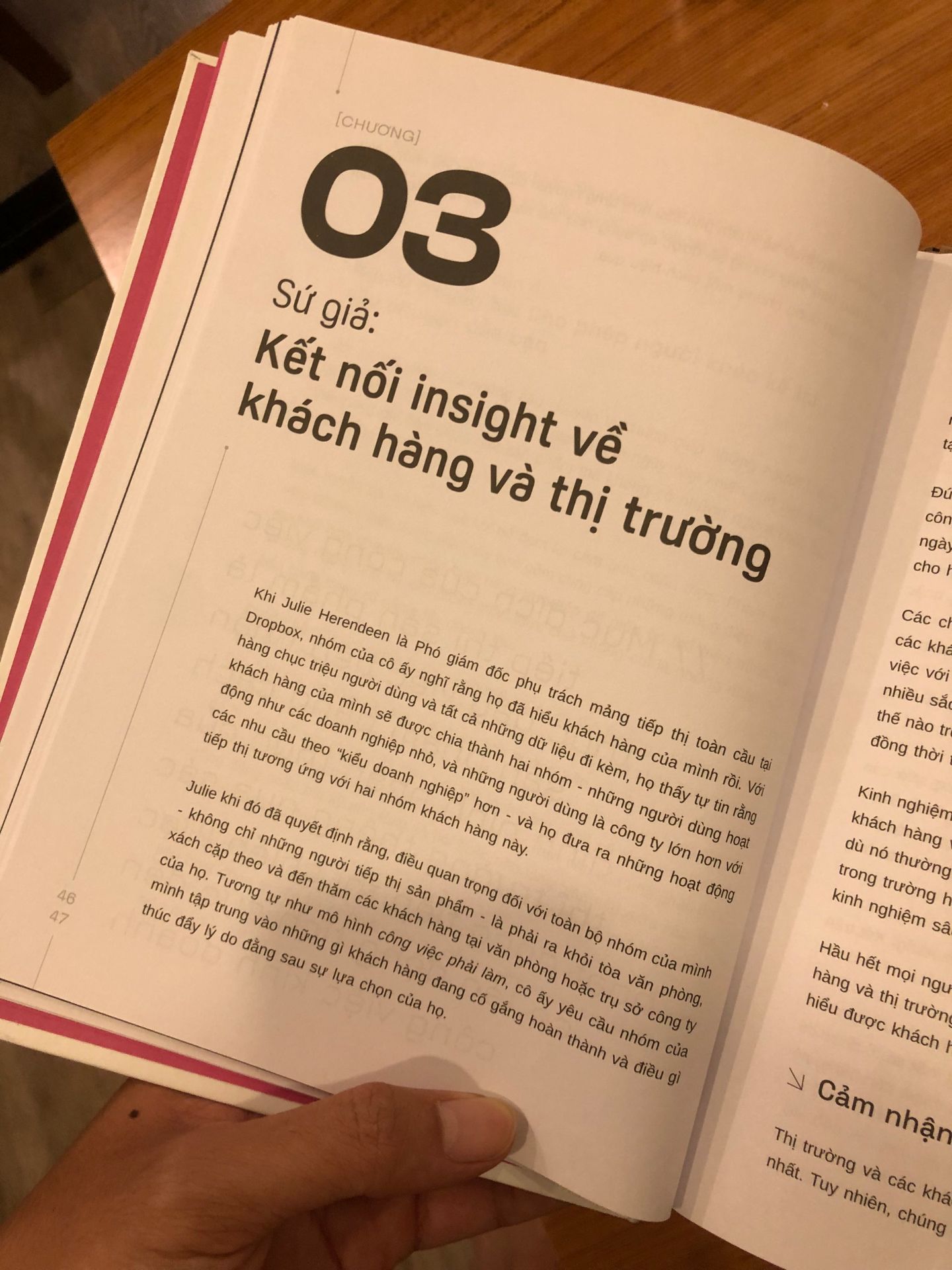 Mặc dù làm mkt ở lĩnh vực công nghệ được 2 năm nay rồi nhưng khi đọc cuốn Loved có nhiều đoạn làm mình phải tự ngẫm xem trước nay mình làm cái đếch gì :v 

Điều mình tâm đắc nhất nhất nhất ở cuốn này chính là rất nhiều case study của các công ty nổi tiếng đc nhắc đến dưới góc độ marketing (adobe, amazon, apple appstore, Apple tv, dropbox, netflix, iphone, netscape, powerpoint, nhiều lắm ấy). Tóm lại rất đã cái nư!
