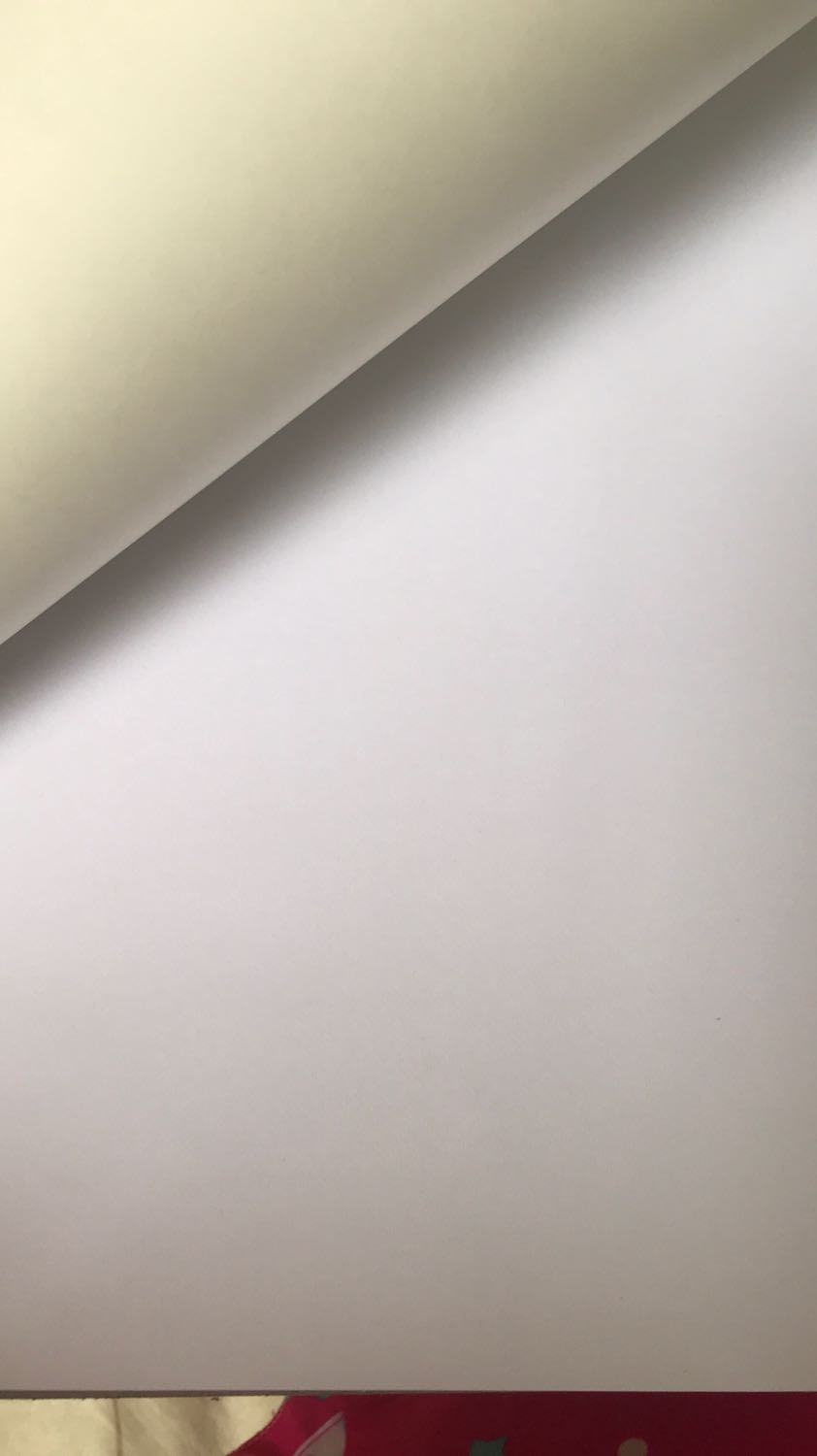 Khá ưng tập giấy vẽ này, chất giấy dày vừa, trắng tinh, có vân đẹp, lúc giao có bọc kiếng tập giấy