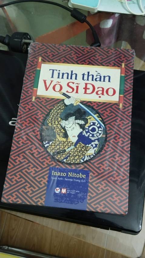 Sách hay, vỏ bọc cứng dày in màu đẹp. Về sớm hơn dự kiến