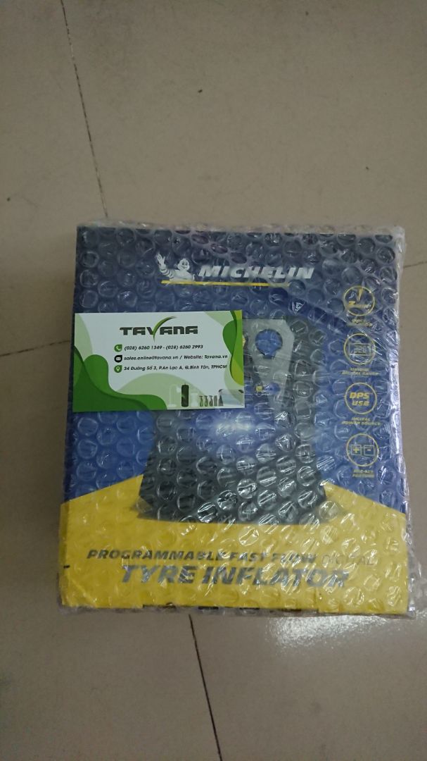 Sản phẩm được đóng gói kỹ lưỡng, giao nhanh. Hộp sản phẩm full box, đầy đủ phụ kiện đi kèm( 2 vòi bơm, adapter, 2 phiếu bảo hành). Máy bơm mạnh, tự ngắt khí đúng áp suất cài đặt.