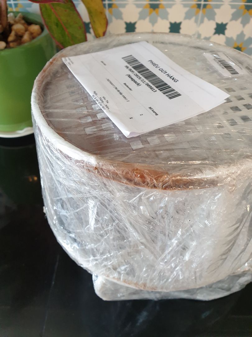 giao sai màu , hàng bị trầy xước và rỉ sét. bán hàng không có tâm. quá tệ.tiki vui lòng xem lại.