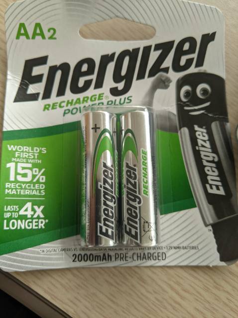 Giao hàng sai sản phẩm, mua pin 2300mAh mà giao loại 2000mAH