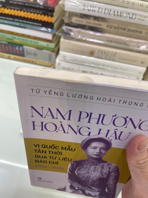 Cuốn này đã hủy do ko đạt yêu cầu của mình , đã dc Tiki  Hoàn tiền 
Ko có đánh giá gì về sách do mình chưa nhận dc
Tiki có thể xóa đánh giá cuốn này giúp mình 
Cảm ơn