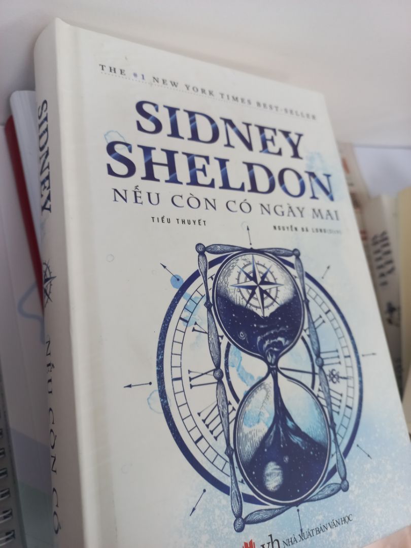 Sách giao bìa vàng. thất vọng