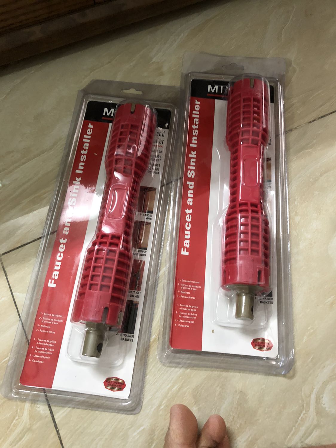 Phần nhựa ko dầy như cảm nhận qua ảnh. Hy vọng sử dụng được.