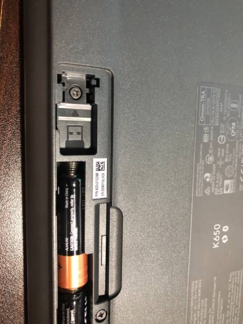 Giao thiếu bluetooth receiver. Xài cũng ok. Nói chung chỉ thất vọng giao thiếu đồ.