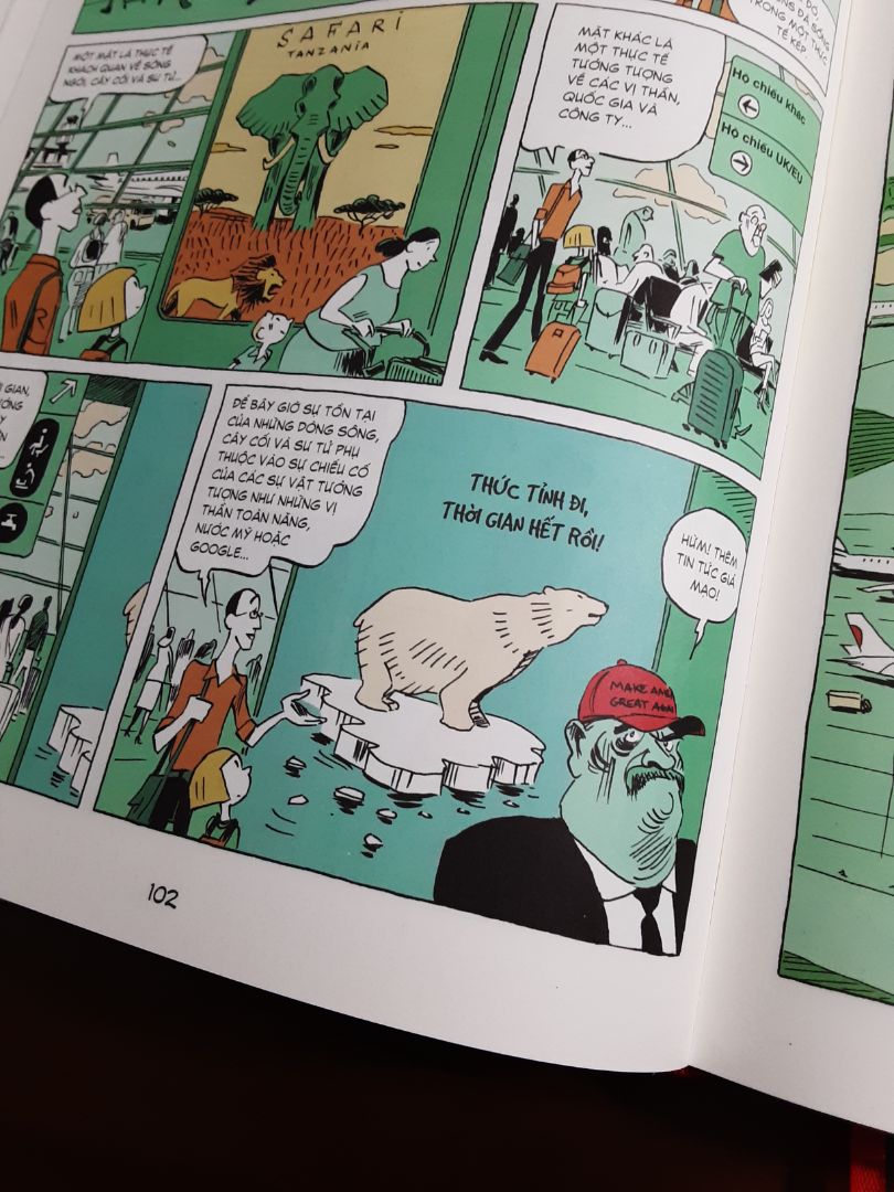 Nội dung, hình thức của bản thân cuốn sách:
Tuy đã đọc qua cuốn Sapiens chữ nhưng Sapiens bằng tranh vẫn mang lại cho tôi những ý tưởng mới qua một lăng kính khác so với người đàn anh đã làm mưa làm gió của mình. Cách kể chuyện dí dỏm, đi kèm với yếu tố hình ảnh trực quan, mang đầy tính thời sự vừa cung cấp cho chúng ta dồi dào những kiến thức đã đóng đinh trong lịch sử, vừa cho thấy được góc nhìn của Harari đối với những quan điểm còn tranh cãi, cũng như những vấn đề hiện hữu khi cuốn sách này đang được biên soạn.
Hình thức sản phẩm được tiki giao:
Sách có hơi móp ở 2 góc gáy sách, làm cho nó bo tròn mềm mại luôn chứ không vuông nữa. 😂 Còn lại thì không có gì để chê.