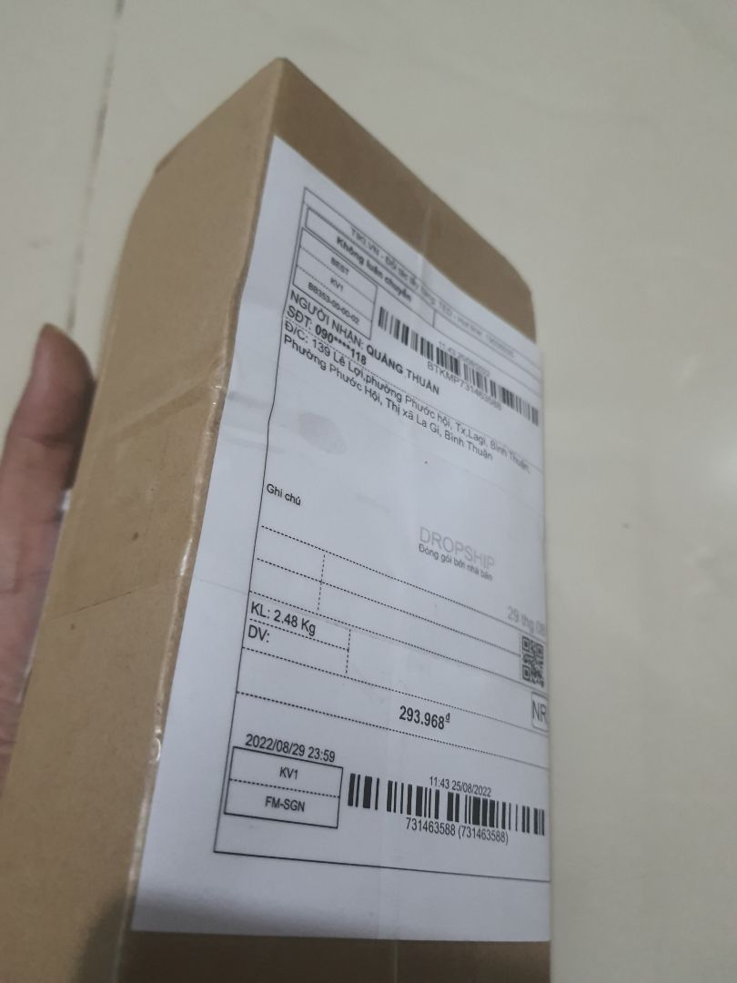 Giống hàng nhái....!hàng không ở trong hộp mà chỉ ở bên ngoài Giống hàng nhái....!hàng không ở trong hộp mà chỉ ở bên ngoài