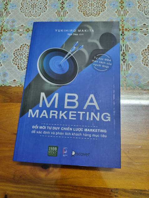 Nội dung đúc rút ngắn gọn, súc tích dễ tiếp cận và dễ ghi nhớ, tôi đã có bằng MBA tuy nhiên nhiều kiến thức dễ bị quên, quyển sách này giúp tôi tra cứu lại 1 cách nhanh và gọn.

Sách in chất lượng tốt, sắc nét rõ ràng, dễ đọc.

Sách chính hãng.