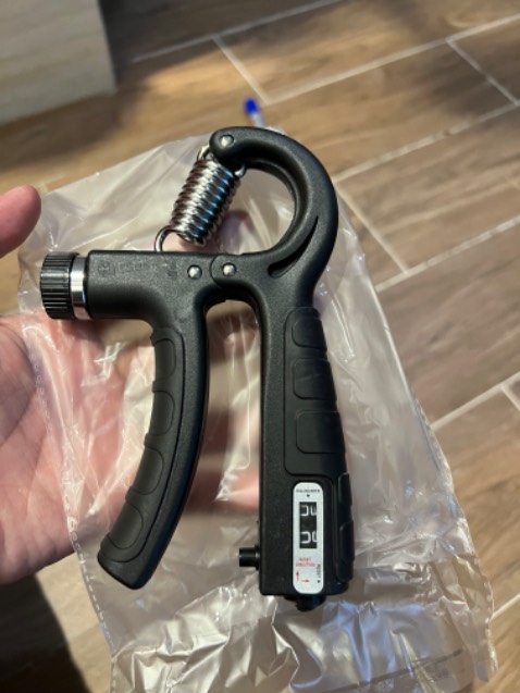 Đặt hàng loại Pro. Đếm số điện tử. Mà shop giao loại đếm số cơ??????