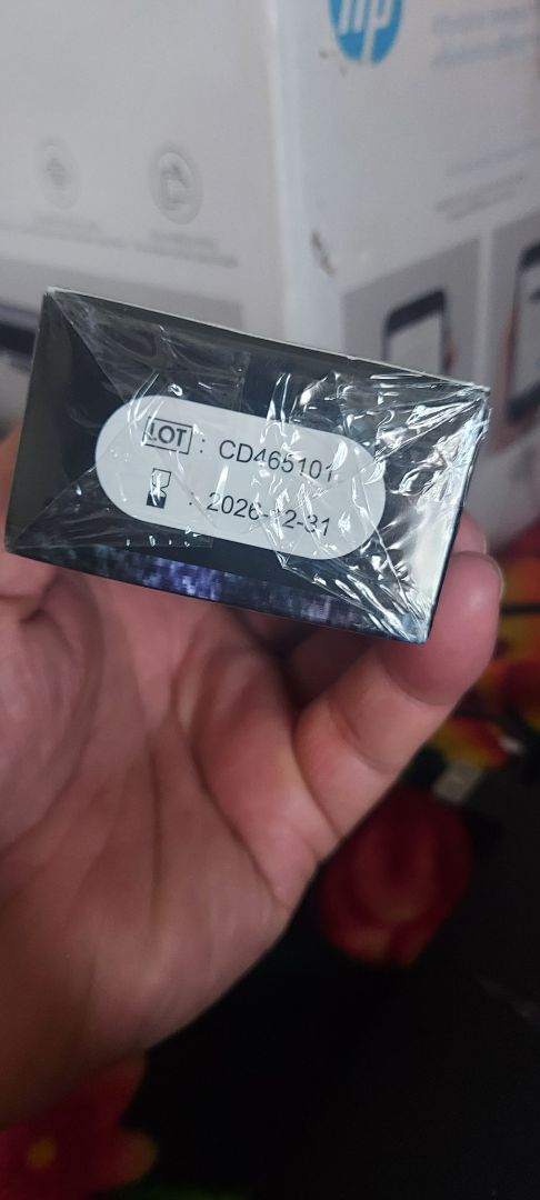 hàng  mẫu  mã đẹp  chua dùng