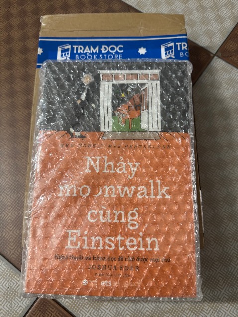 Sách in đẹp chỉnh chu, đóng gói cẩn thận