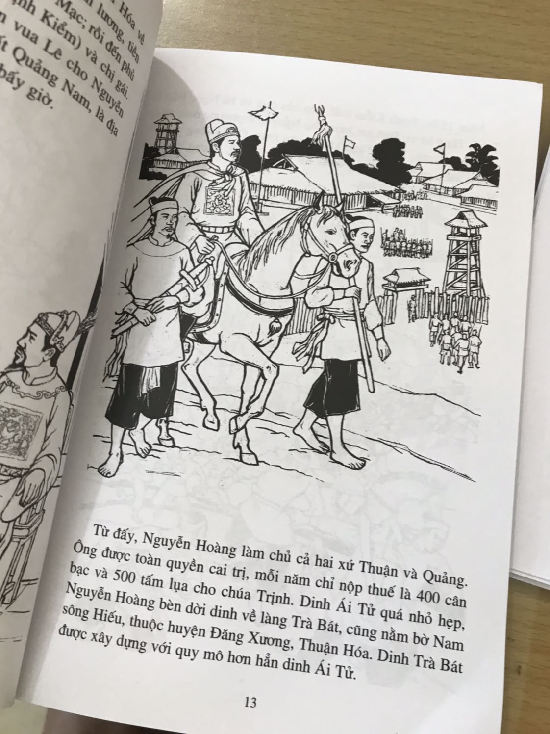 Sách đẹp. Tuy nhiên giấy in hơi mỏng, mua hơn chục tập một lúc nhưng có 3 cuốn giấy dày, giấy k bóng rất đẹp. Tiki giao hàng nhanh, lại sales khá rẻ.