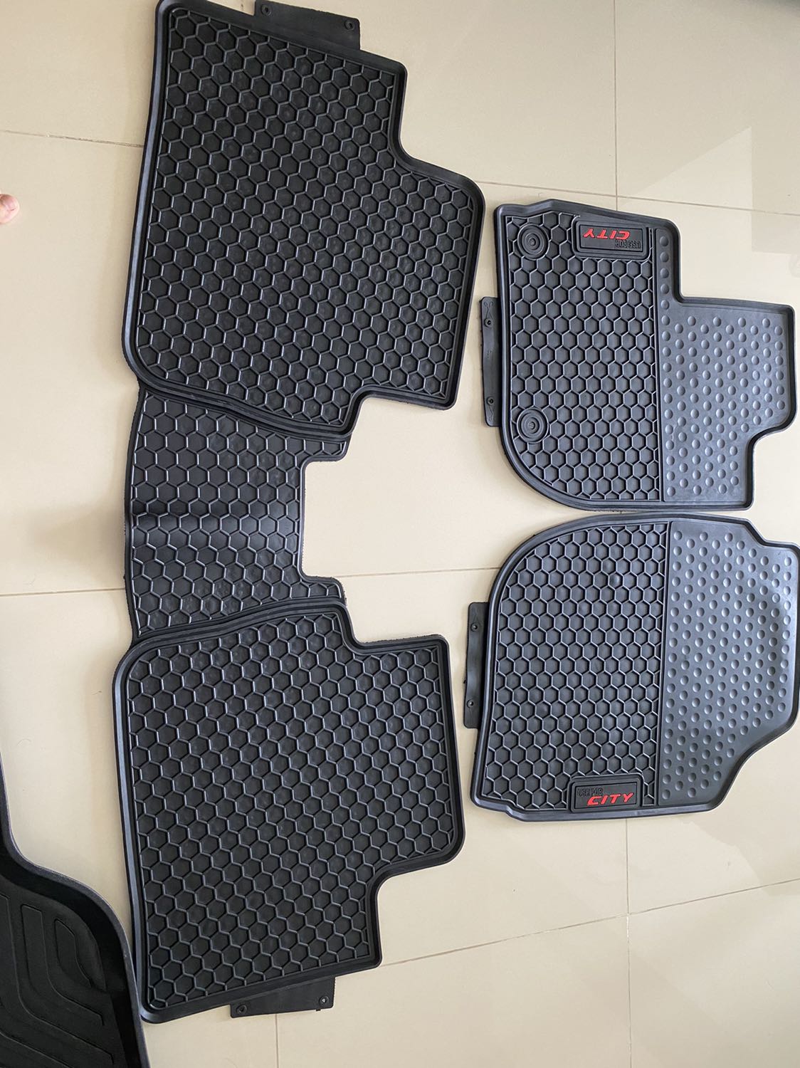 Hàng đẹp hơn mong đợi.