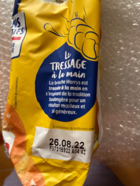 Nhìn cách đóng gói cũng muốn iu luôn, cẩn thận cà trách nhiệm (^.^)