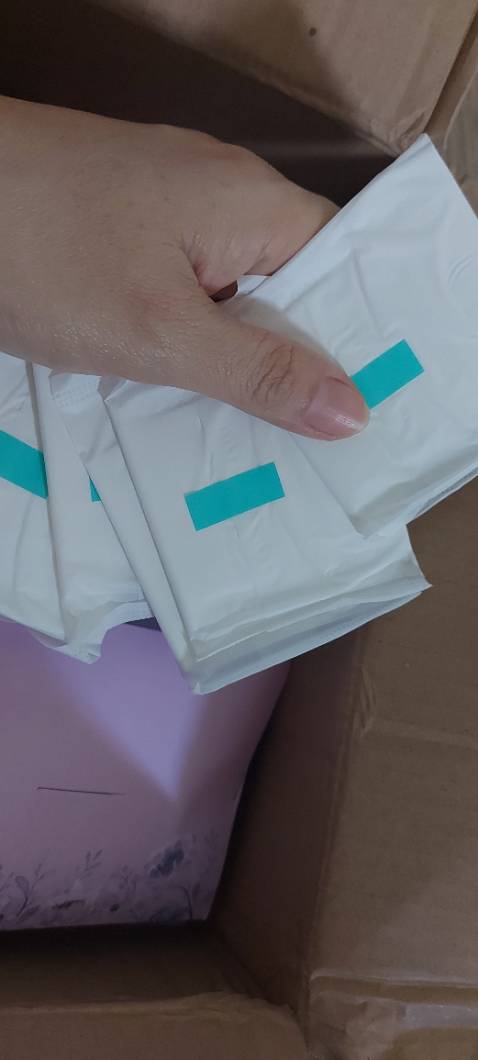 Thật ra mình đã mua trên *** mấy năm nay rồi, lần này mới chuyển qua tiki mua thôi.Chất bvs thì khỏi phải bàn rồi.Nên mua nhé cả nhà