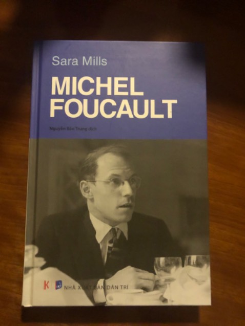 Foucault - một triết gia quan trọng có ảnh hưởng đến các lĩnh vực văn hoá, ngôn ngữ và văn học. Những ai quan tâm đến mối quan hệ giữa chính trị và văn hoá, quyền lực và tri thức thì không thể không đọc Michel Foucault. Cảm ơn Bình Book với những cuốn sách ấn tượng. Sẽ ủng hộ Bình Book thêm nhiều sản phẩm nữa.