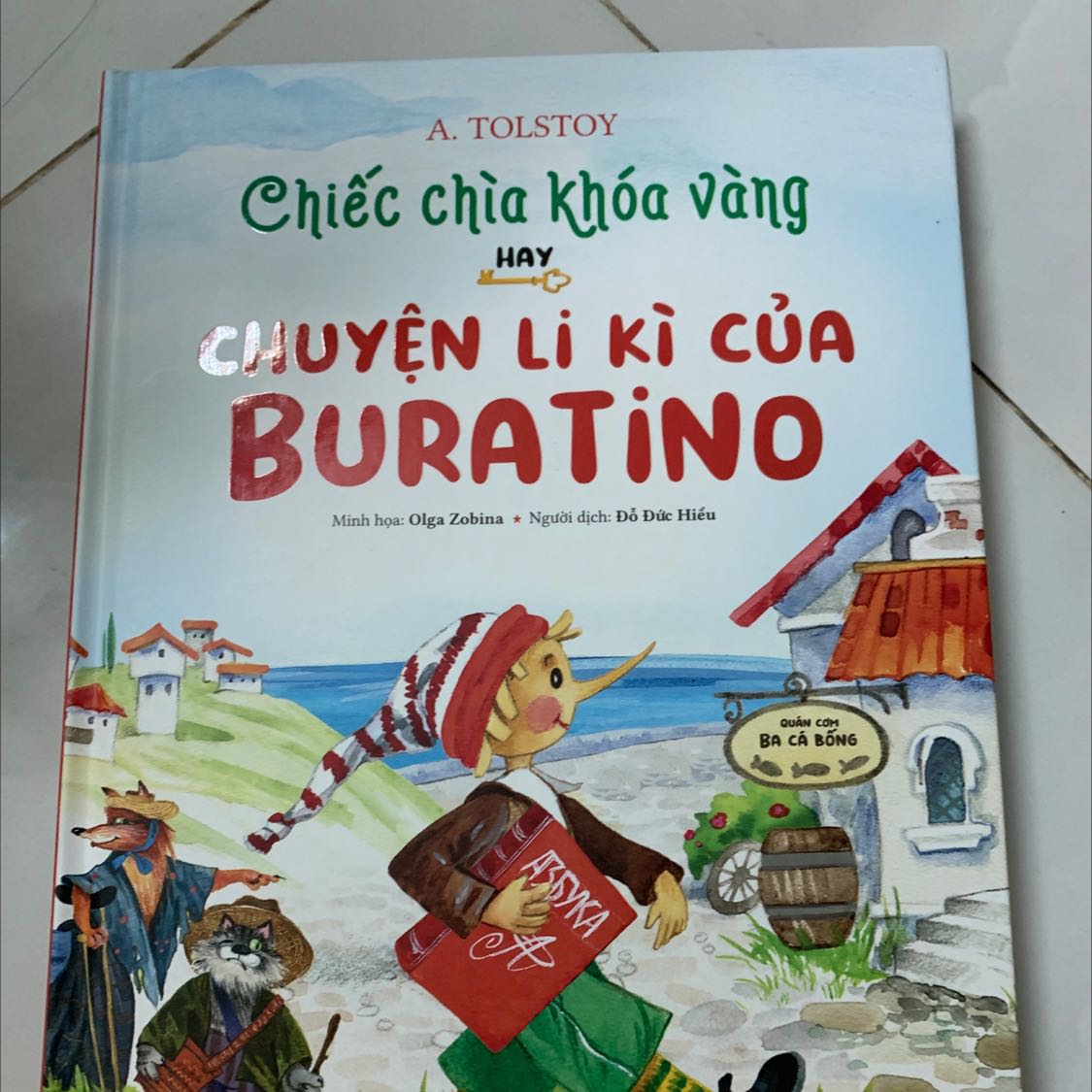 Giao hàng rất nhanh chóng, đóng bọc cẩn thận. Truyện hay, hình ảnh minh hoạ đẹp, giấy cũng đẹp nữa. Rất đáng đồng tiền.