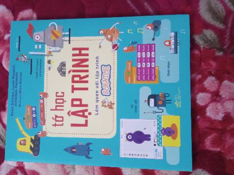 Sách đẹp và rất hữu ích với một đứa mới bắt đầu làm quen với máy tính , lập trình như mình