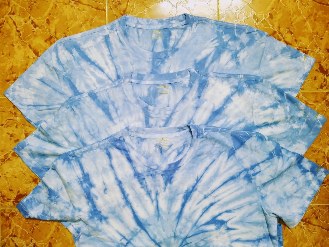 Áo đẹp, dễ phối đồ, chất liệu cotton mặc dễ chịu. Shop giao hàng nhanh. Lần đầu tiên tôi mua áo thun 100% Made in Vietnam mà mặc vào cảm thấy hài lòng.