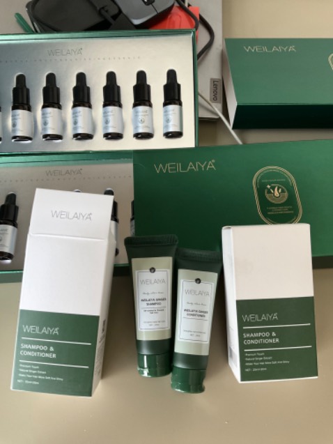 Mình dùng hãng này 1 năm nay rồi. Tóc khỏe đẹp
Shop gửi quà tặng kèm theo giống như xác nhận hàng chính hãng.