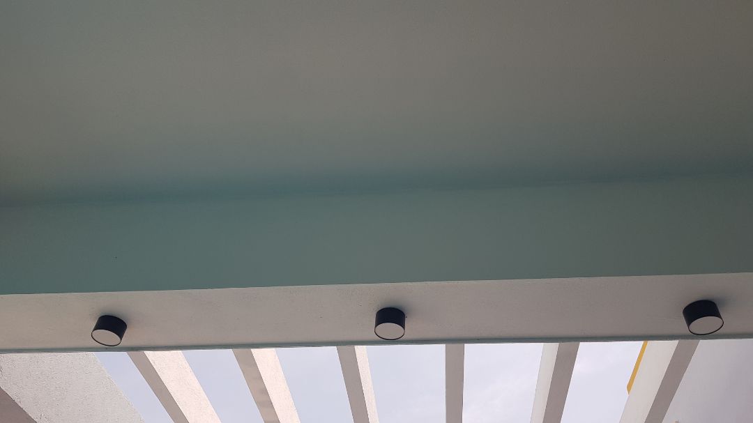 đèn dày dặn, phụ kiện đầy đủ. Giao chuẩn đơn. Nói chung đáng mua