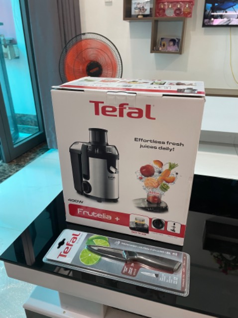 Giao hàng nhanh. Máy ép dùng ổn với tầm giá, có điều vắt chưa được ráo nước lắm.