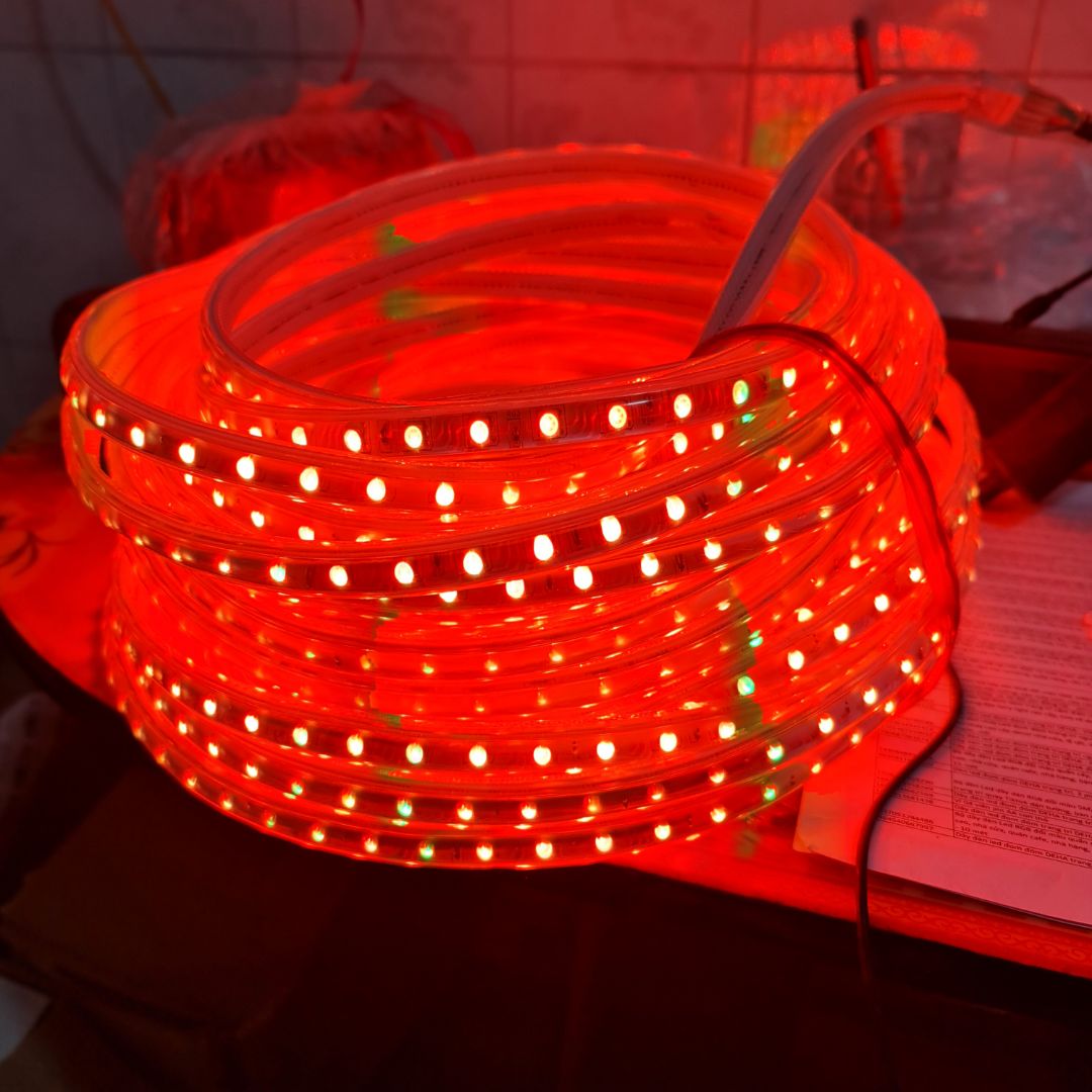 Đèn quá đẹp, nhìn siêu chắc chắn và bền, có điều khiển chọn được nhiều màu. Giá hợp lý. Lần sau sẽ ủng hộ.