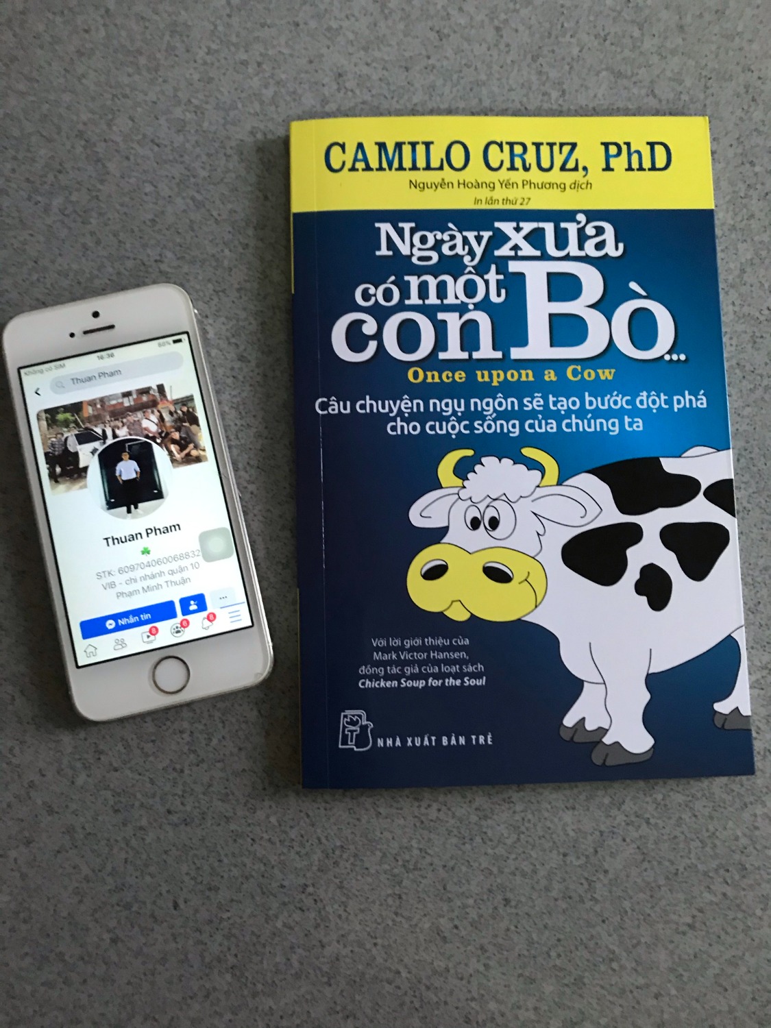 Cuốn sách là 1 câu chuyện ngụ ngôn, dạy nhiều điều về cuộc sống, tác giả Camilo được xem như 1 nhà tâm lí trị liệu khá hay. Sách có thể áp dụng trong nhiều lĩnh vực của đời sống
Mua sách Tiki thì luôn an tâm về chất lượng sách, giao hàng cực nhanh, đóng gói cẩn thận, xứng đáng 5*
