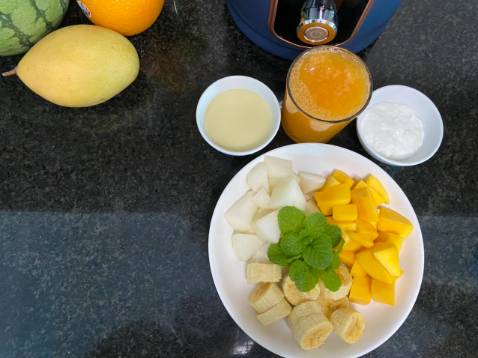 Máy rất đẹp, đúng quảng cáo. Tìm hiểu mãi thấy có chức năng hút chân không rất tiện lợi, độ ồn giảm đáng kể so với máy cũ của mình. Xay nấu cũng nhanh, nấu xong mọi người nên để nguội rồi hãy hút chân không bảo quản để dùng sau là quá okla. Nói chung đáng tiền mua nhé mọi