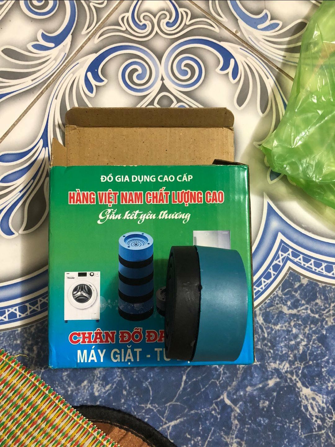 Khi mua sản phẩm rất đắn đo vì giá rẻ rồi lại sợ không vừa máy giặt, đến khi nhận hàng thì đều ok cả. Nên mua