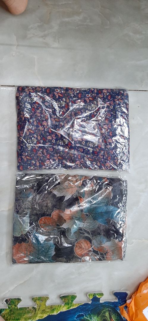 Tiki giao hàng nhanh, đóng gói tốt, shipper thân thiện. Đồ chất liệu tốt, form đẹp, đường may kỹ,  mặt thoải mái, mẹ mình rất thích!