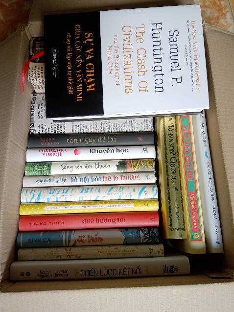 - Sách bìa cứng 
- Giấy trơn, láng, màu ngà chống chói tốt 
- Mới, đẹp, rất hài lòng