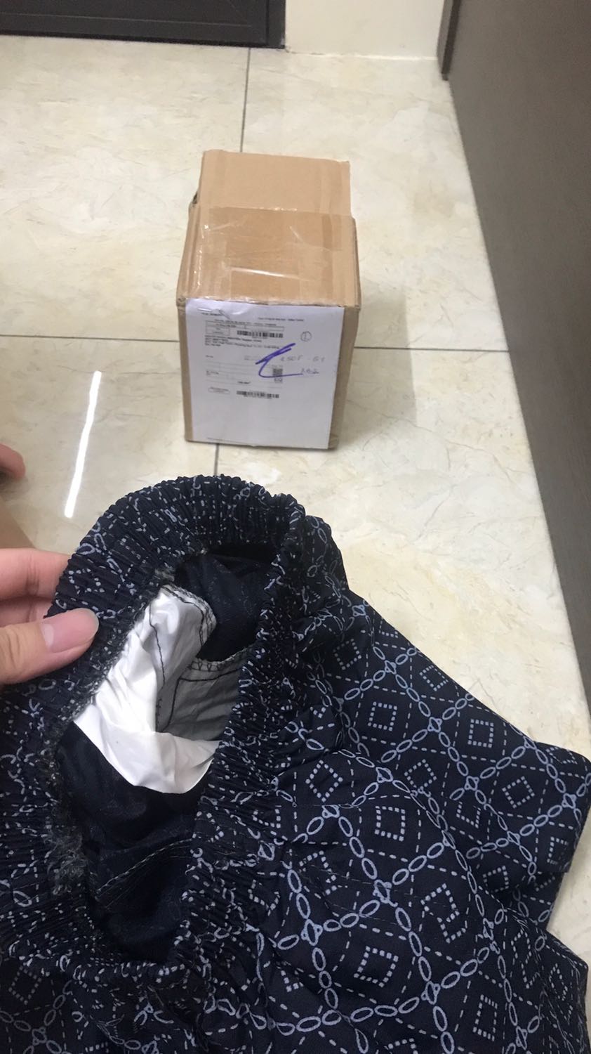 Mình đặt bộ lục giác mà shop lại ship cho cái quần đùi?! Tiki vui lòng kiểm tra lại trường hợp này, tránh việc treo đầu dê bán thịt ***, rất bực mình!