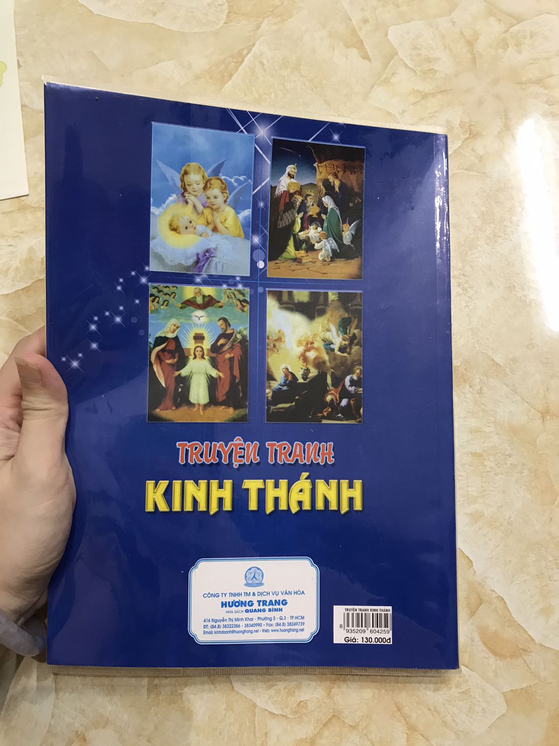 Sách rất đẹp có bọc ngoài sẵn cho luôn
Giao hàng siêu nhanh