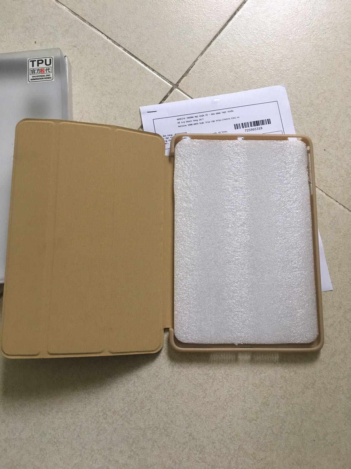 Đặt mua ốp, giao bao da là sao shop. Tiki xem lại giúp, làm ăn kiểu này sao mà có uy tín đc. Hàng đặt mua khác hoàn toàn hàng nhận đc.